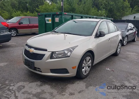2014 Chevrolet Cruze Ls Auto z USA, uszkodzony, nr VIN 1G1PA5SH8E7461644